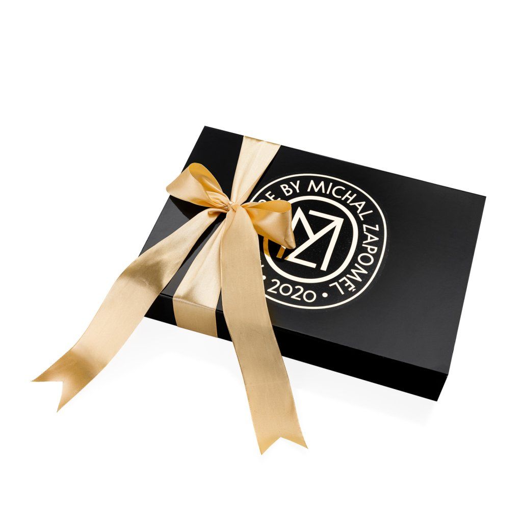 this.. IS Gift Box FOR HER HAIR